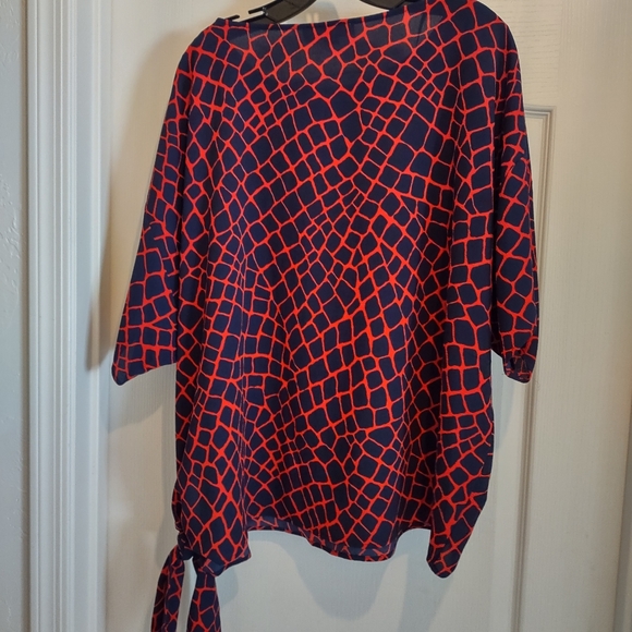 Michael Kors top size 2x - Picture 4 of 7